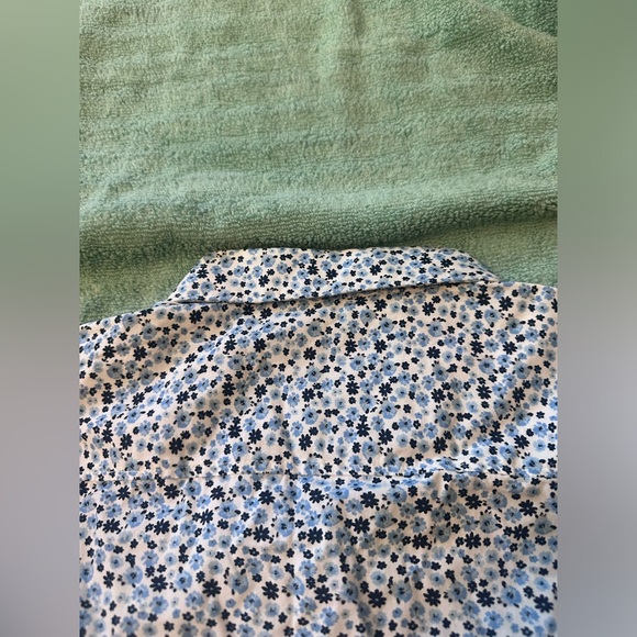 Men’s large button up short sleeve - Picture 3 of 4